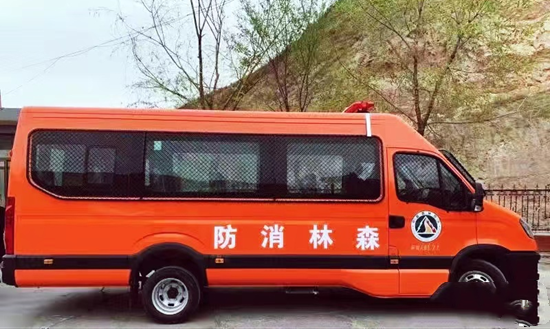 8輛依維柯歐勝運(yùn)兵車交付甘肅，為森林防護(hù)再添助力(圖2)